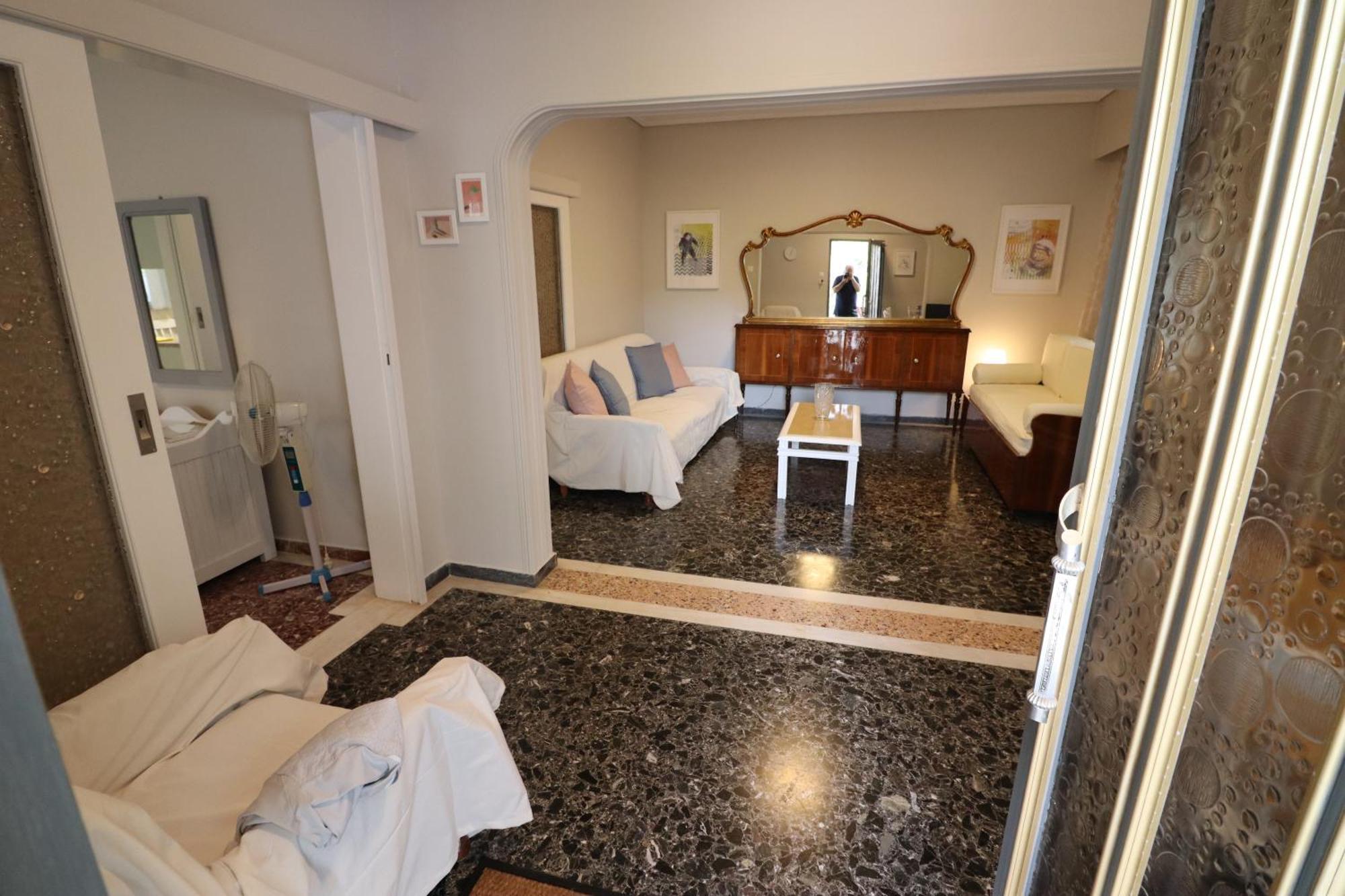 Lia House Near Airport Луца