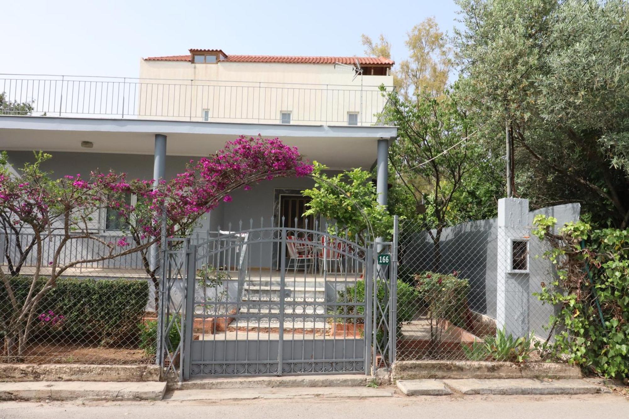 Дом отдыха Lia House Near Airport Луца